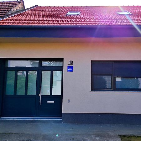 Apartmani Jana Осиек Екстериор снимка
