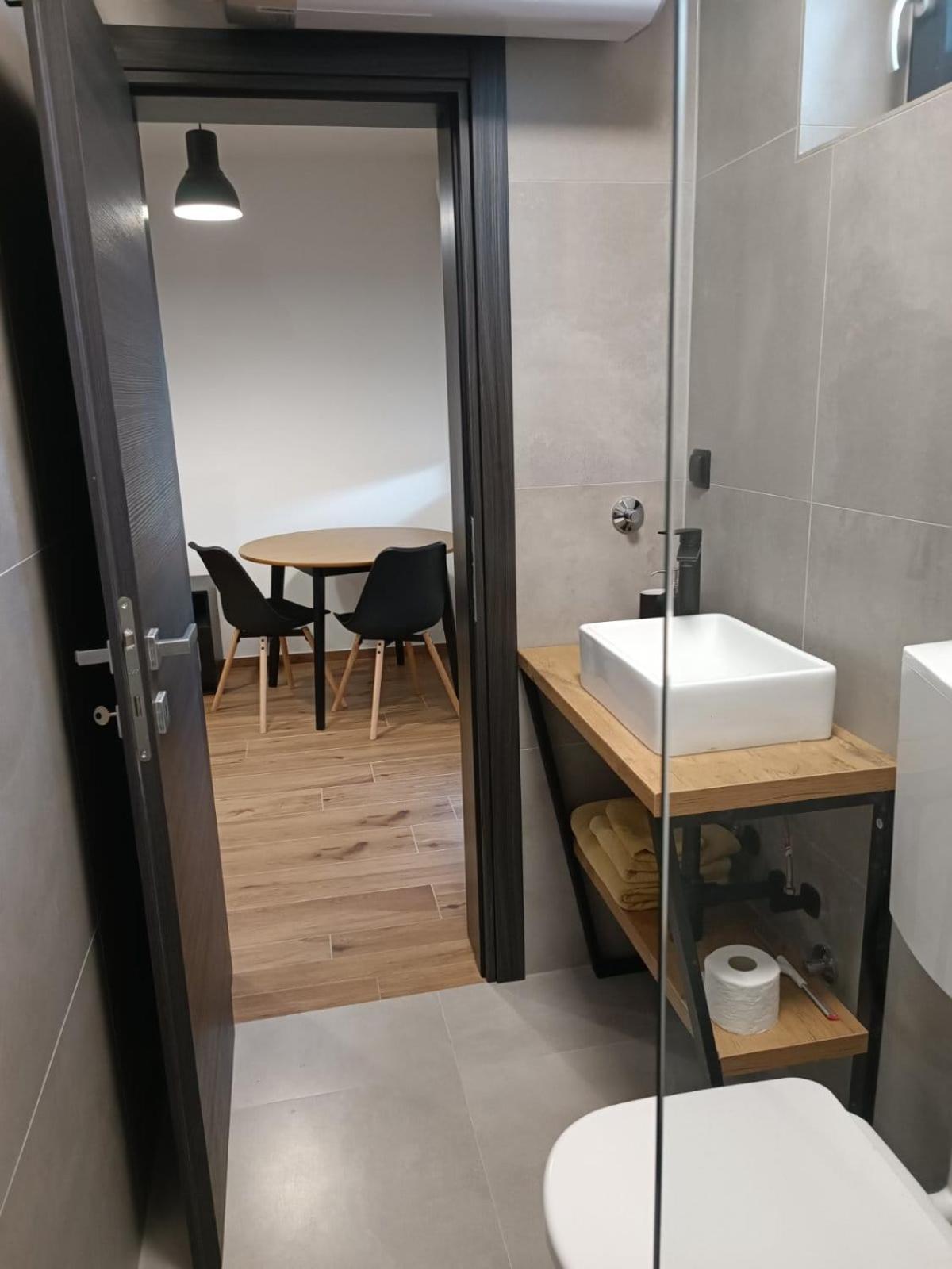 Apartmani Jana Осиек Екстериор снимка