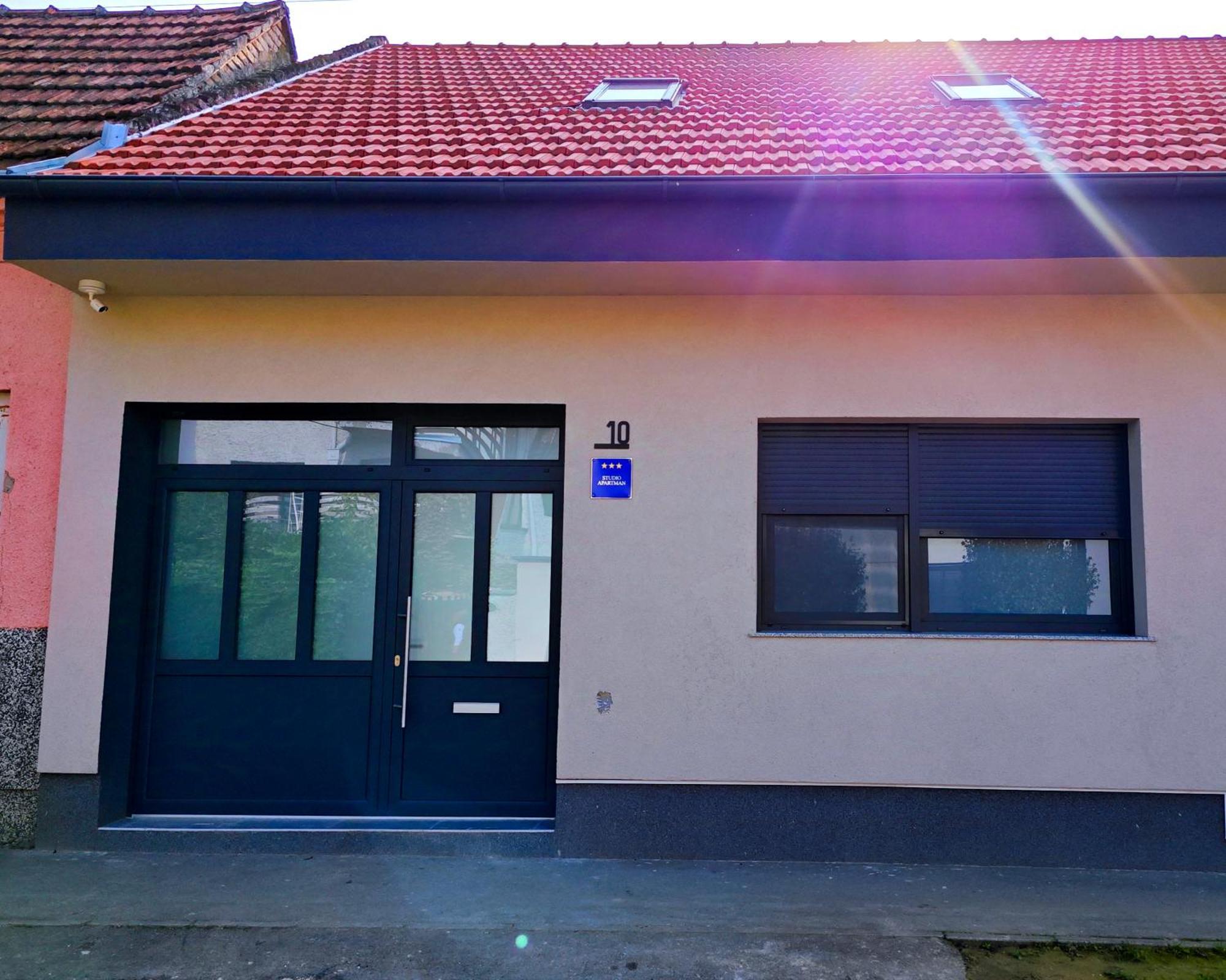 Apartmani Jana Осиек Екстериор снимка